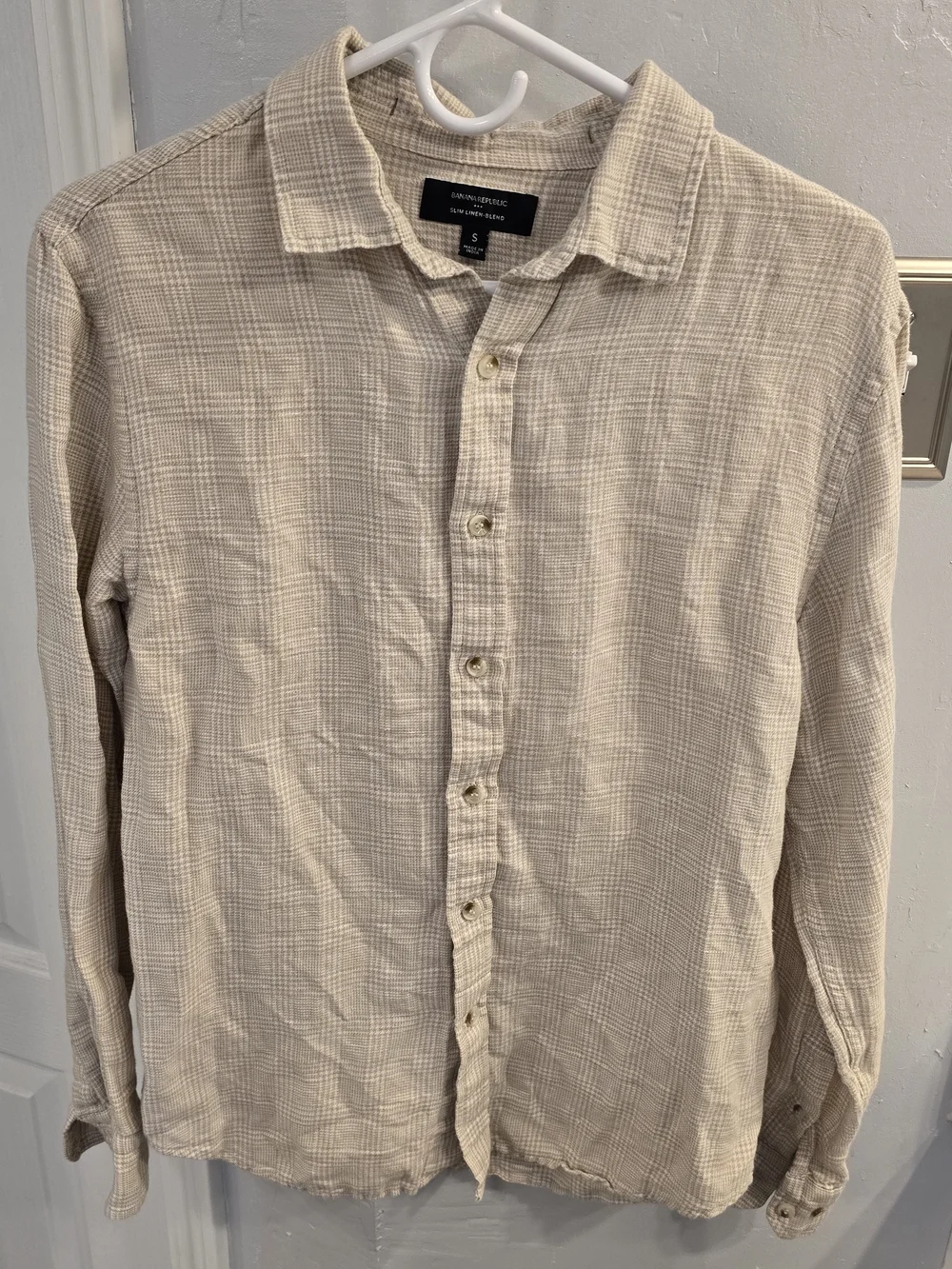 Banana Republic Beige Plaid Long-Sleeve Button-Down Shirt